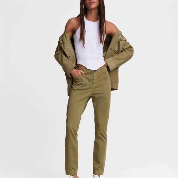 NWT rag & bone Green Moss Field High Rise
Chino Pants Size 23 (fits like 24) - Picture 8 of 16